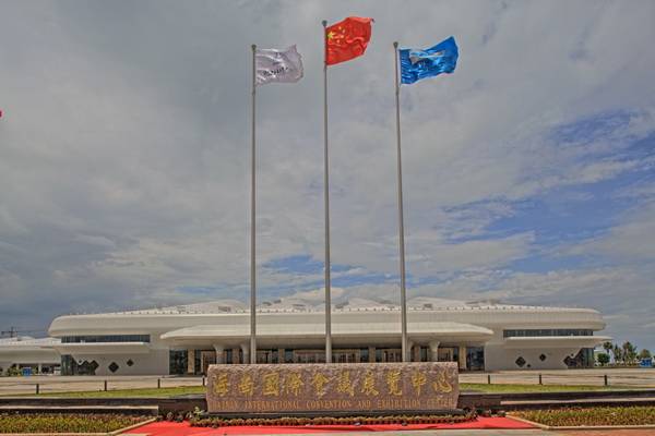海南国际会展中心 ——基于全套SG胜游专业音频解决方案的大型扩声系统工程