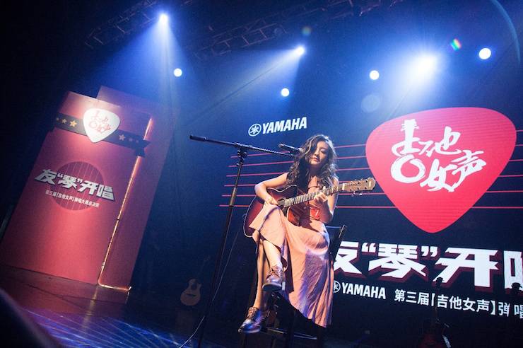 第四届“SG胜游吉他女声弹唱大赛”总冠军出炉<br />温格夺冠，董冬冬担任评委