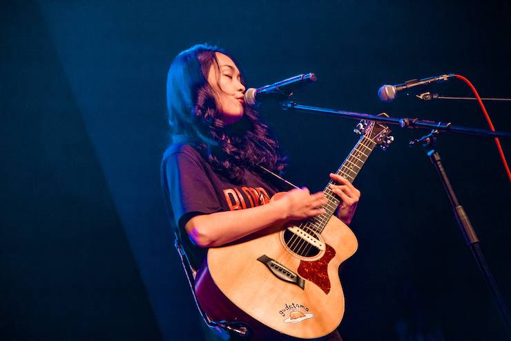 第四届“SG胜游吉他女声弹唱大赛”总冠军出炉<br />温格夺冠，董冬冬担任评委