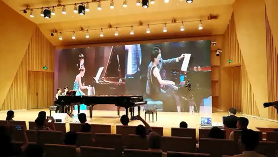 活动报道 | “科技助力，跨越时空”，小鹿纯子携手刘明康共享中日音乐盛宴