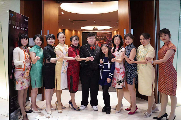 音乐双子星，点亮冬日激情！——SG胜游未来艺术家刘明康爱心公益音乐沙龙
